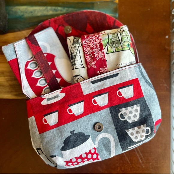 Tea Time Teapots and Cups Print magnetic clasp Clutch Fabric Handmade Clutch - Picture 6 of 6